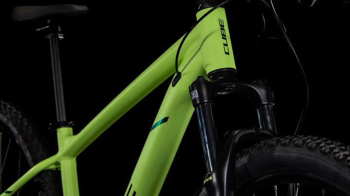 Bicicleta de montaña CUBE Aim ONE Lemonsqueeze & black 2025